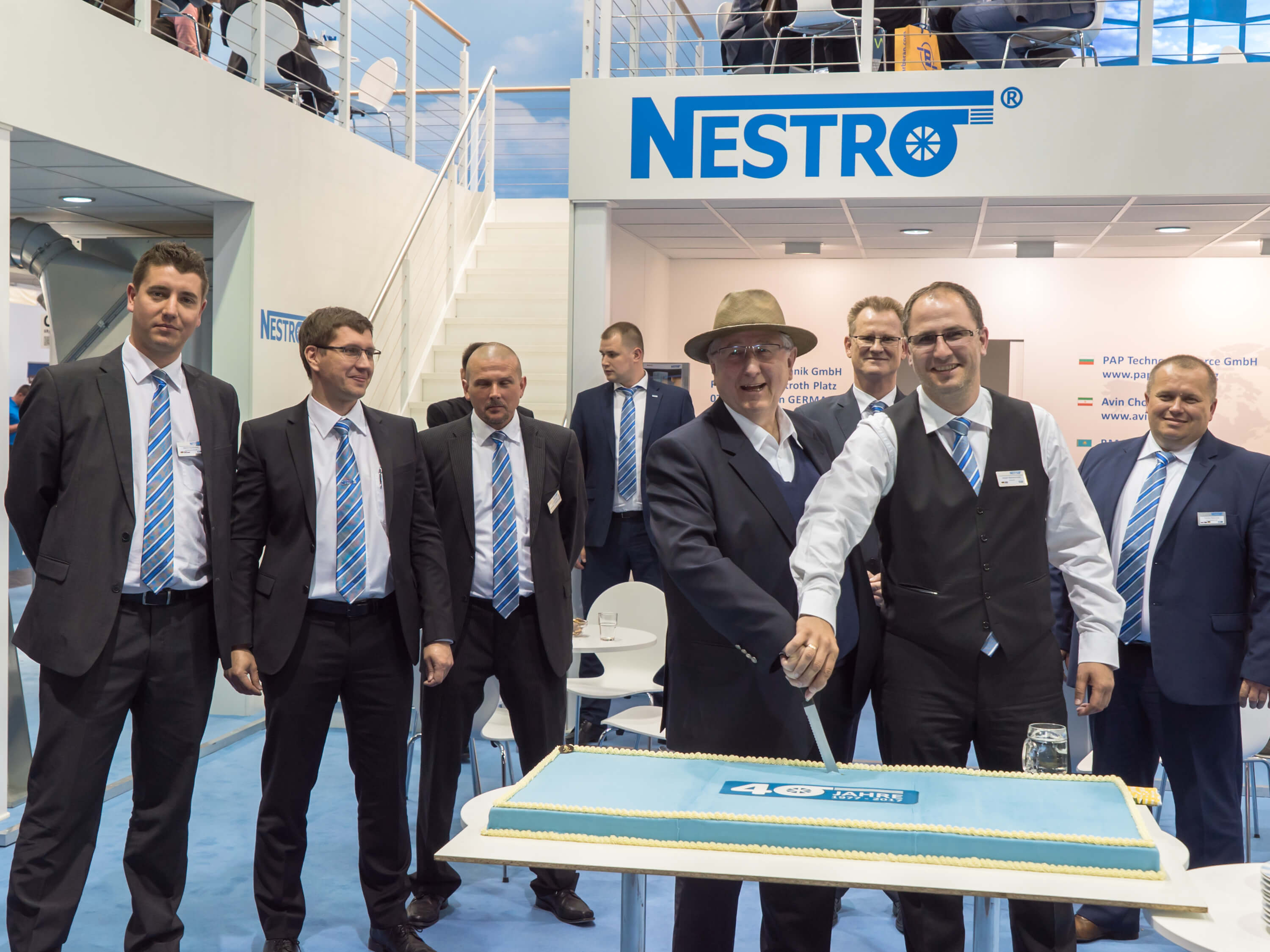 2017 júniusában ünnepelte a Nestro  működésének 40. évfordulóját